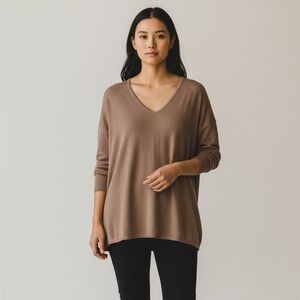 2/$30 Old Navy Women's Camel Brown Tan V-Neck Soft Long Sleeve Sweater